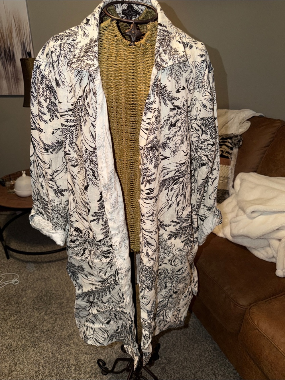 Tahari White and Black Floral Open Duster